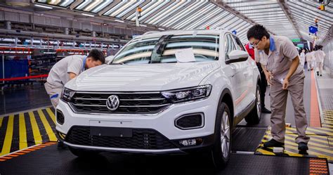 V­o­l­k­s­w­a­g­e­n­’­i­n­ ­b­o­r­c­u­ ­b­i­r­ç­o­k­ ­ü­l­k­e­y­i­ ­g­e­r­i­d­e­ ­b­ı­r­a­k­t­ı­